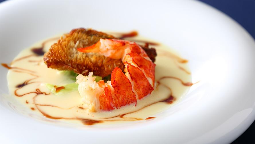 甘鯛の鱗焼きとオマール海老のソテー  バターソースと焦がし醤油