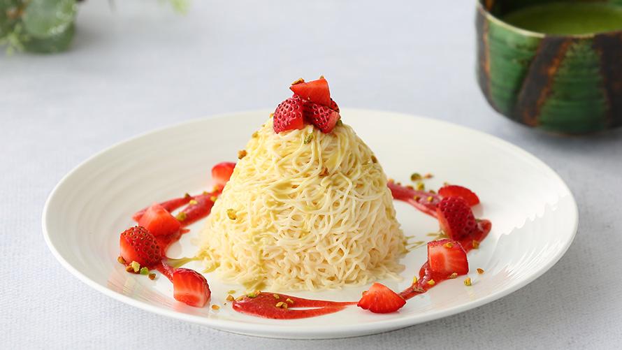 北海道産コンデンスミルクといちごアイスのナゴプリ・モンブラン