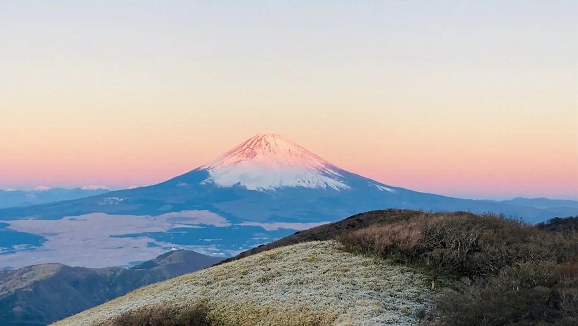 ホテルで迎える新年　富士山を望む