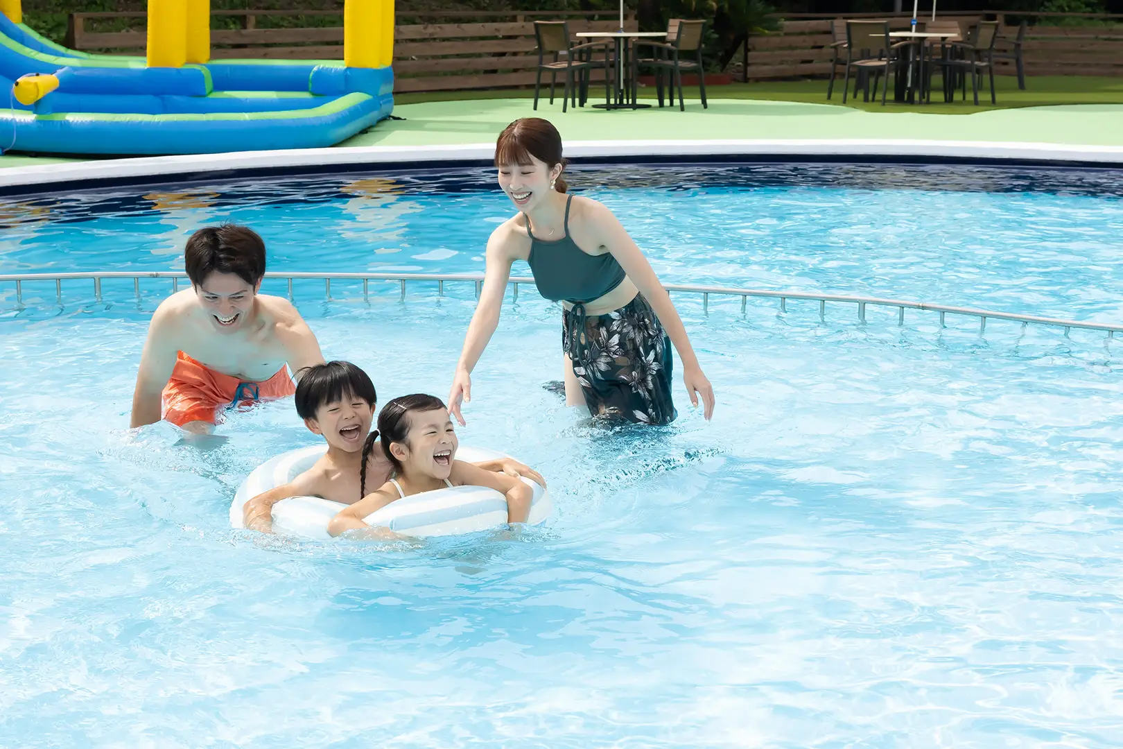 ▲下田プリンスホテル公式Webサイトより「プールで遊ぶ」