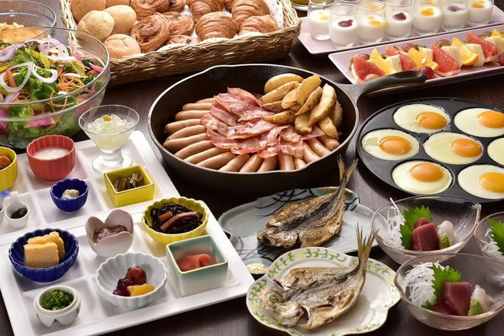 下田プリンスホテル公式Webサイトより「さまざまなメニューがそろうブッフェ」