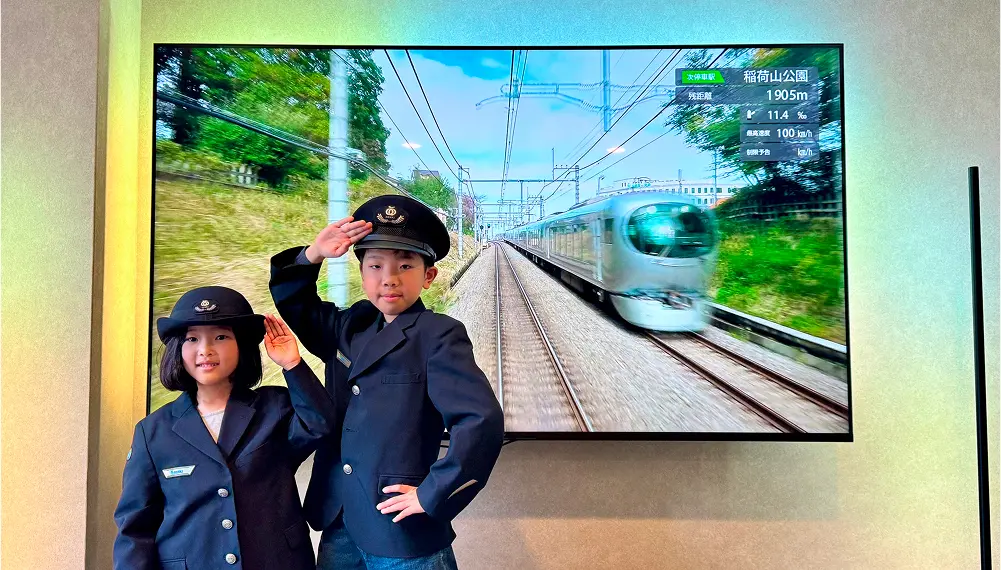 制服姿で記念写真