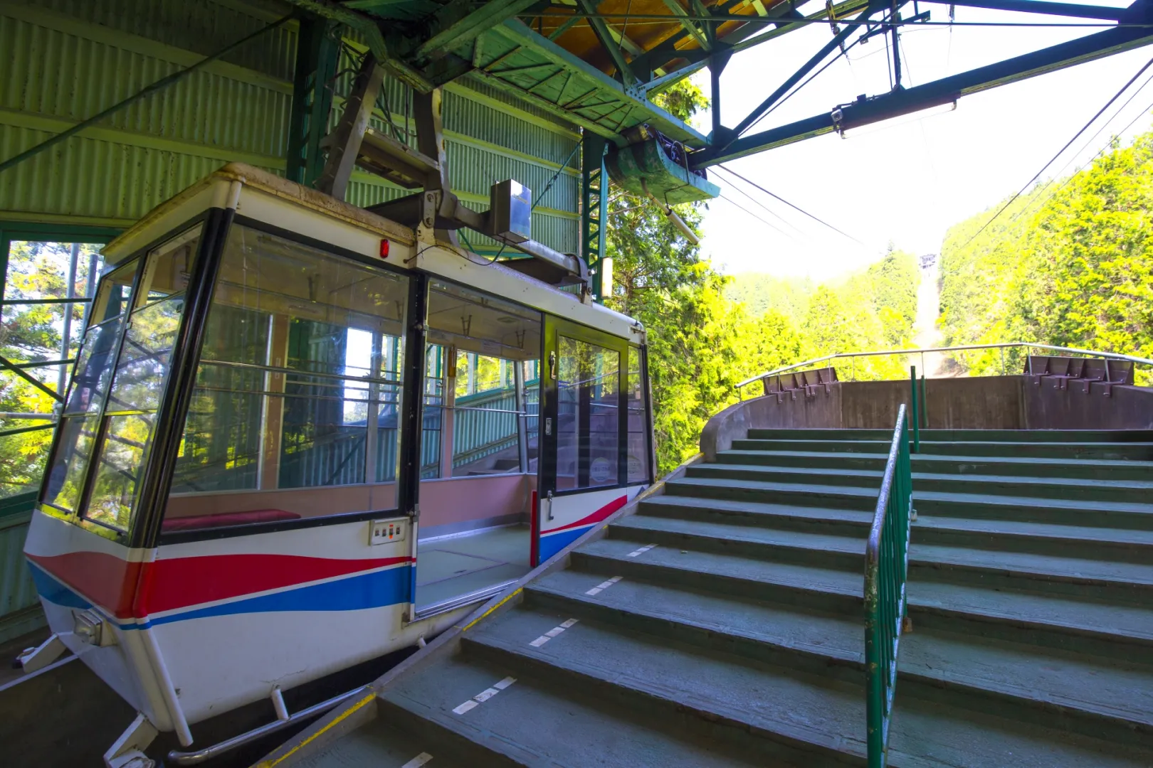 叡山ロープウェーと坂本ケーブル