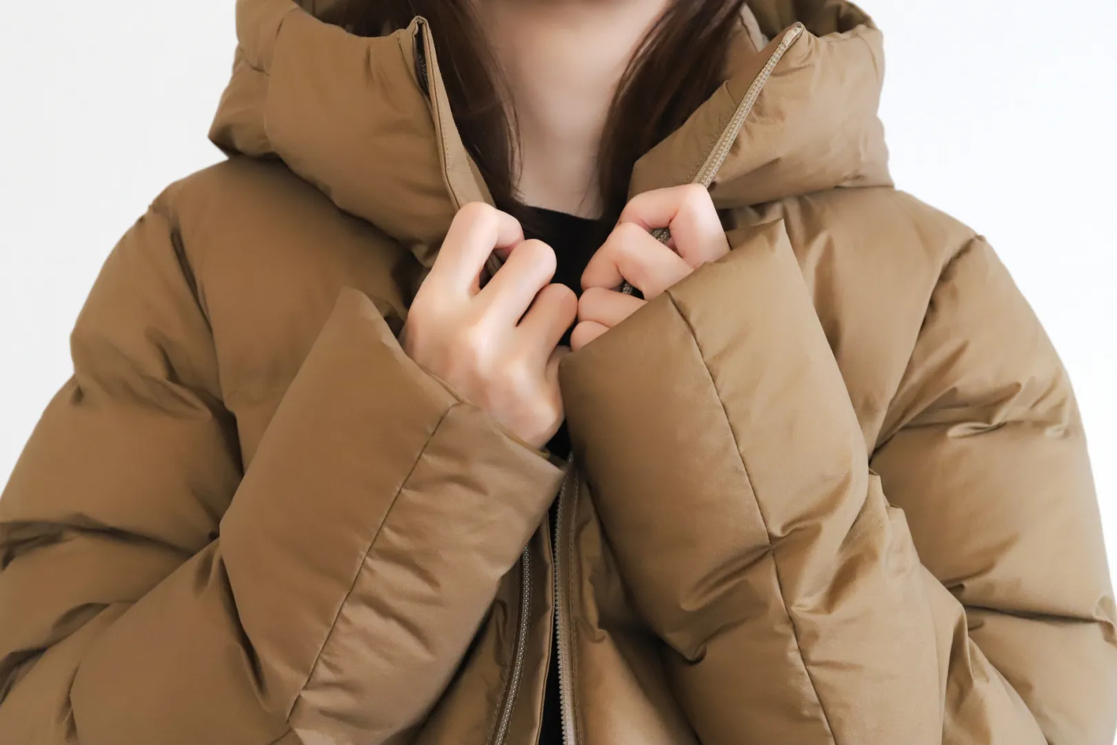 落ち着いた色の服装にする｜エゾモモンガを刺激しないために