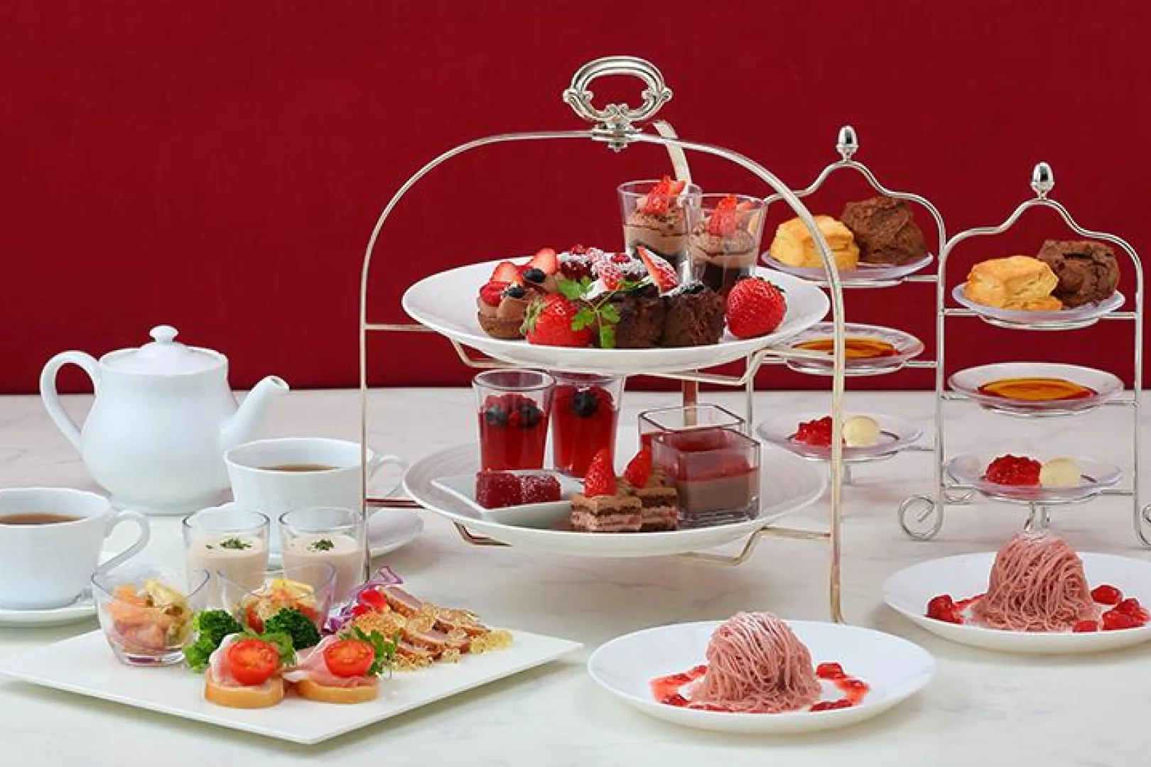 【名古屋】名古屋プリンスホテル スカイタワー｜ストロベリー × ショコラ アフタヌーンティー