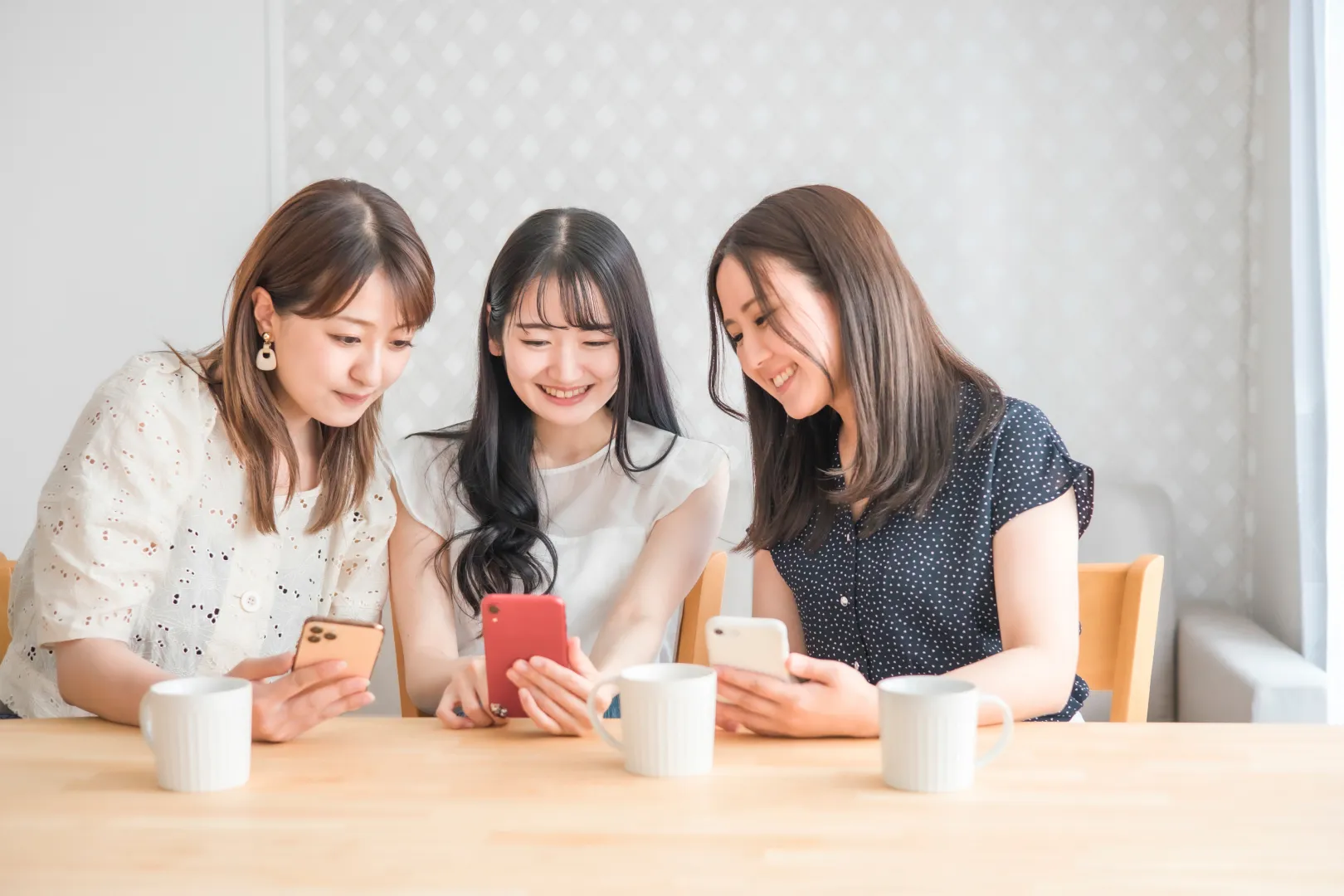 「ストロベリーブッフェ」と「ストロベリービュッフェ」どちらが正しいですか?