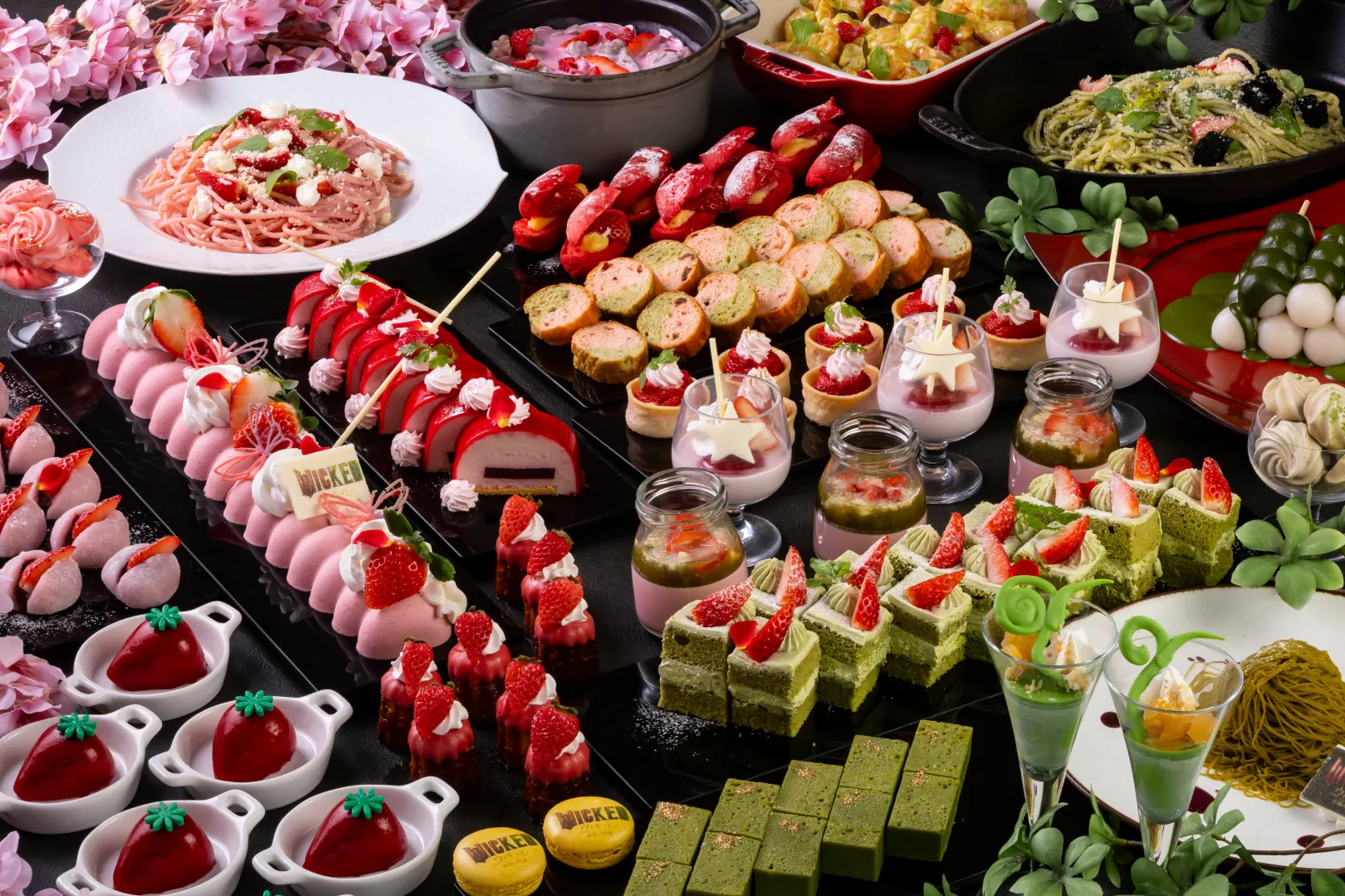 【滋賀】びわ湖大津プリンスホテル｜映画『ウィキッド 永遠の約束』コラボ！ストロベリー&抹茶スイーツブッフェ