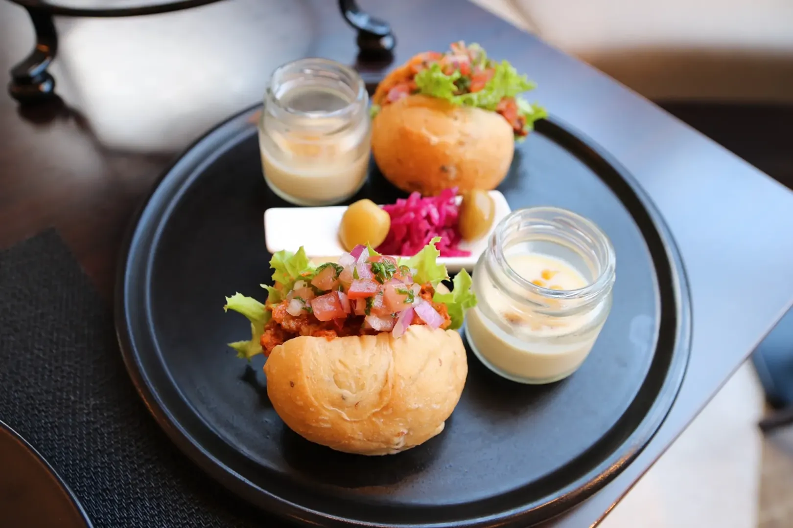 塩気がある食べ物から食べていく