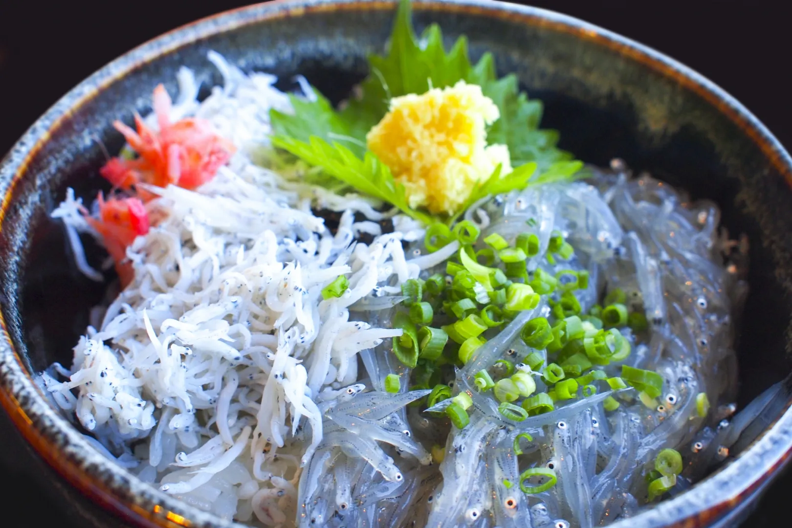 ④海鮮ランチ・生しらす丼