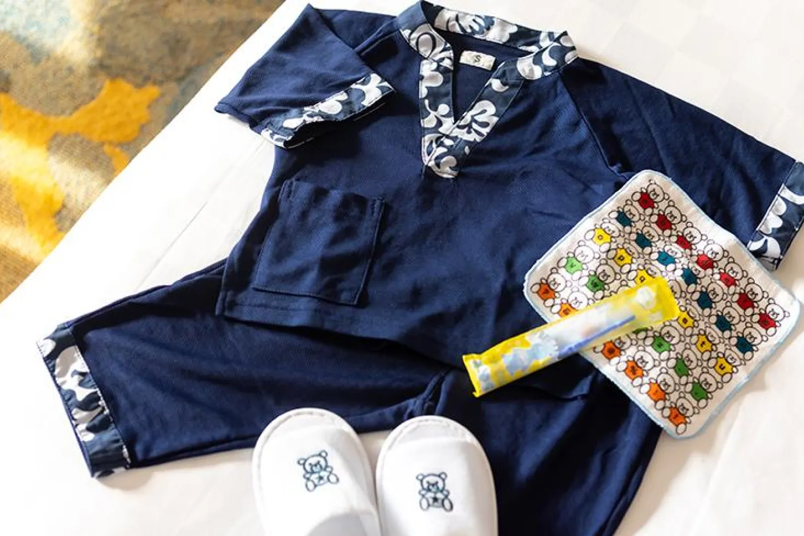 Q.こどもの荷物が多くて大変です。ホテルで借りられるものはありますか？