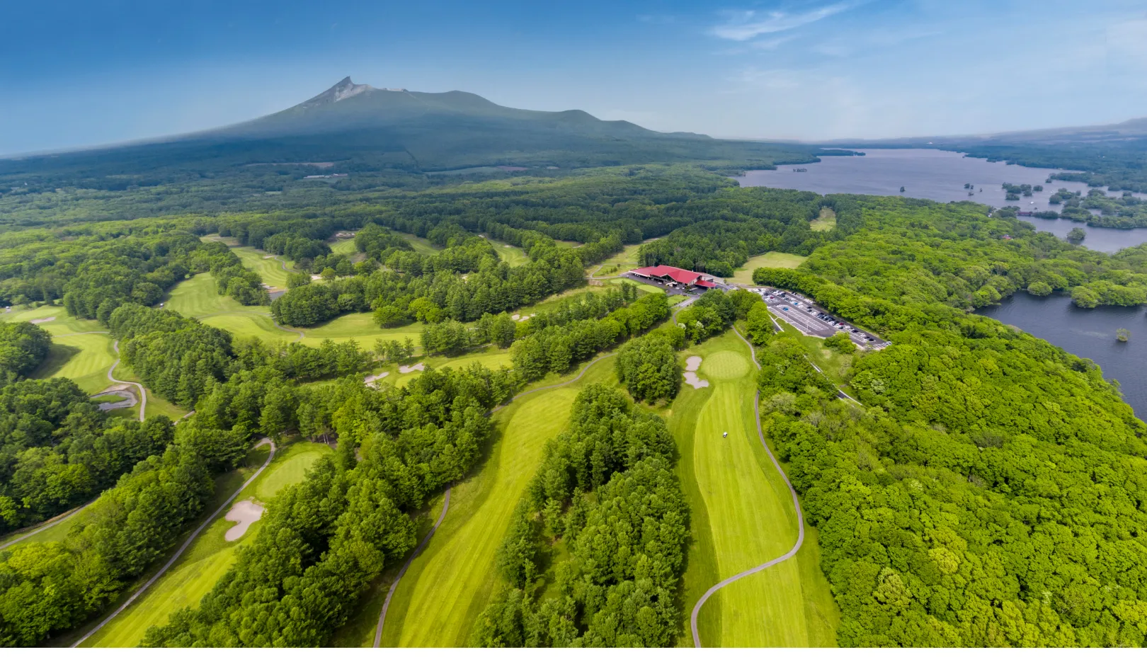 函館大沼プリンスホテル公式Webサイトより「北海道カントリークラブ全景」