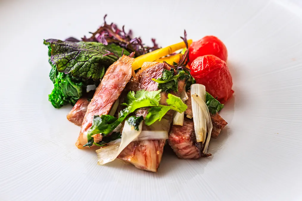 博多和牛の葱、香菜の炒め物