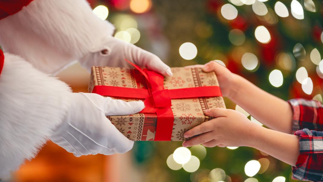 サンタがお部屋にやって来る！