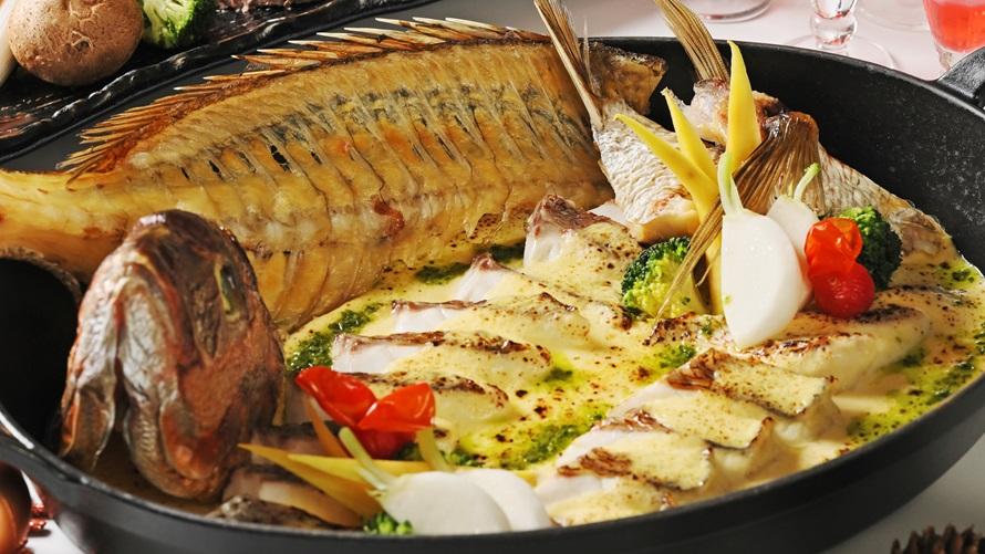 ひら自然菜園の蕪を使った白身魚のボンファム　バジルの香り