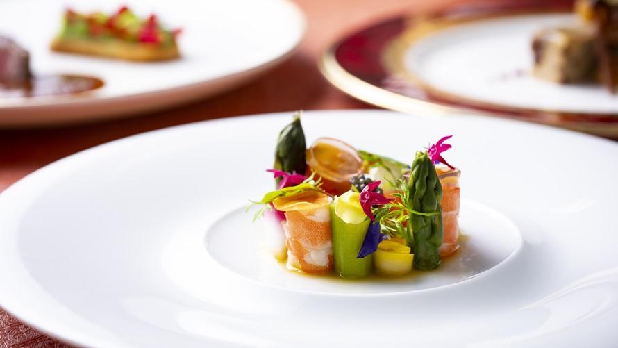 鱒と小さな地元野菜を散りばめて　トルマリンのように　～家族からの愛情と希望～