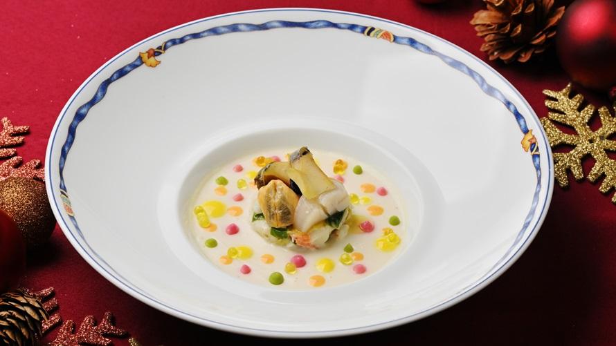 貝類と野菜の軽い煮込み クラムチャウダーのイメージで