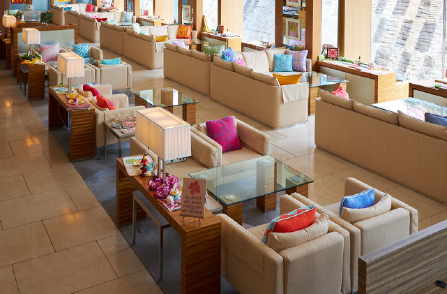 ロビーラウンジ