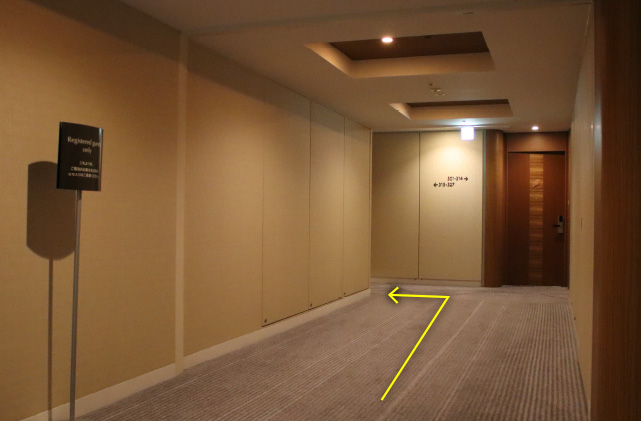 ユニバーサルルームまでの通路