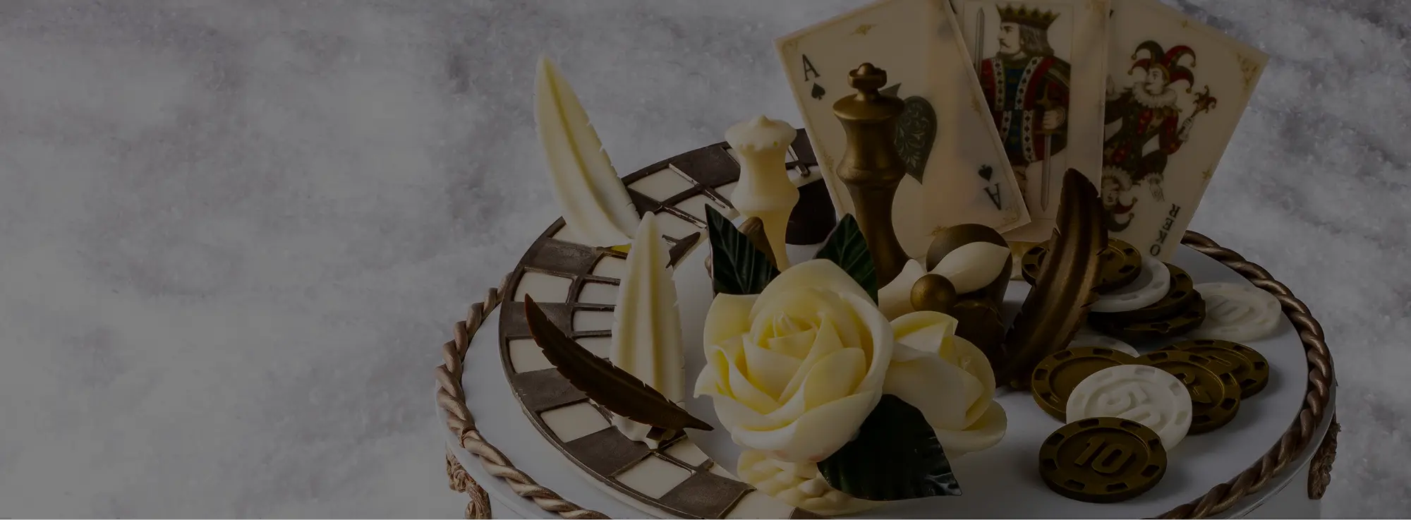 CHRISTMAS CAKE