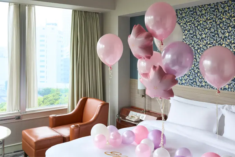 DecoBalloon Anniversary Stay