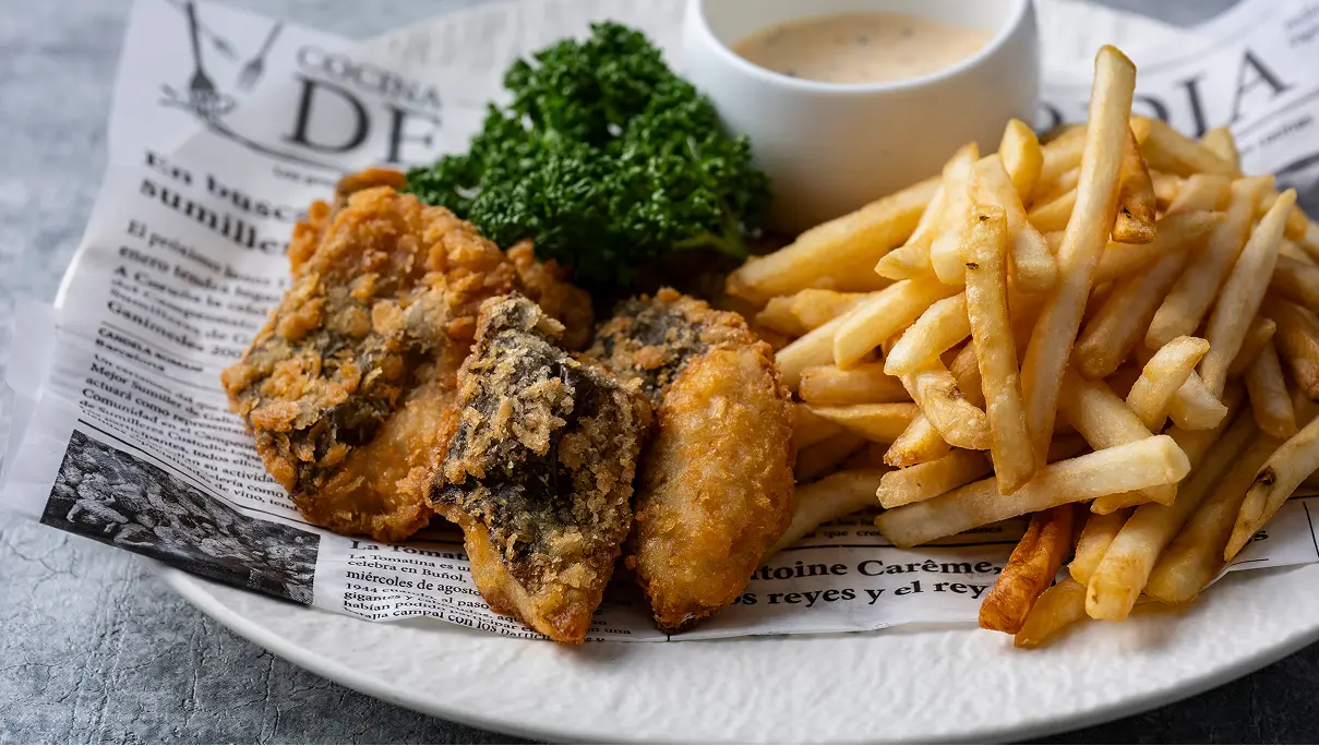 ②九州産 白身魚フィッシュ＆チップス