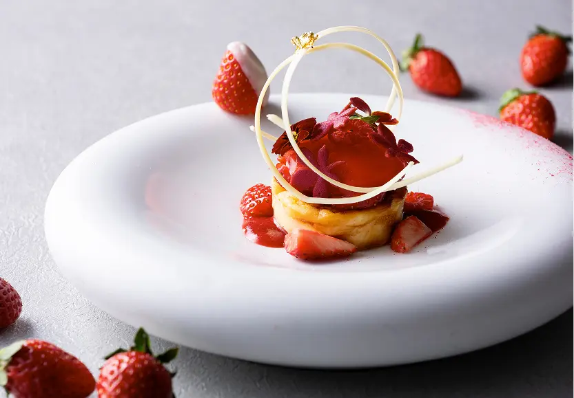 バスク風チーズケーキ あまおう苺とのマリアージュ