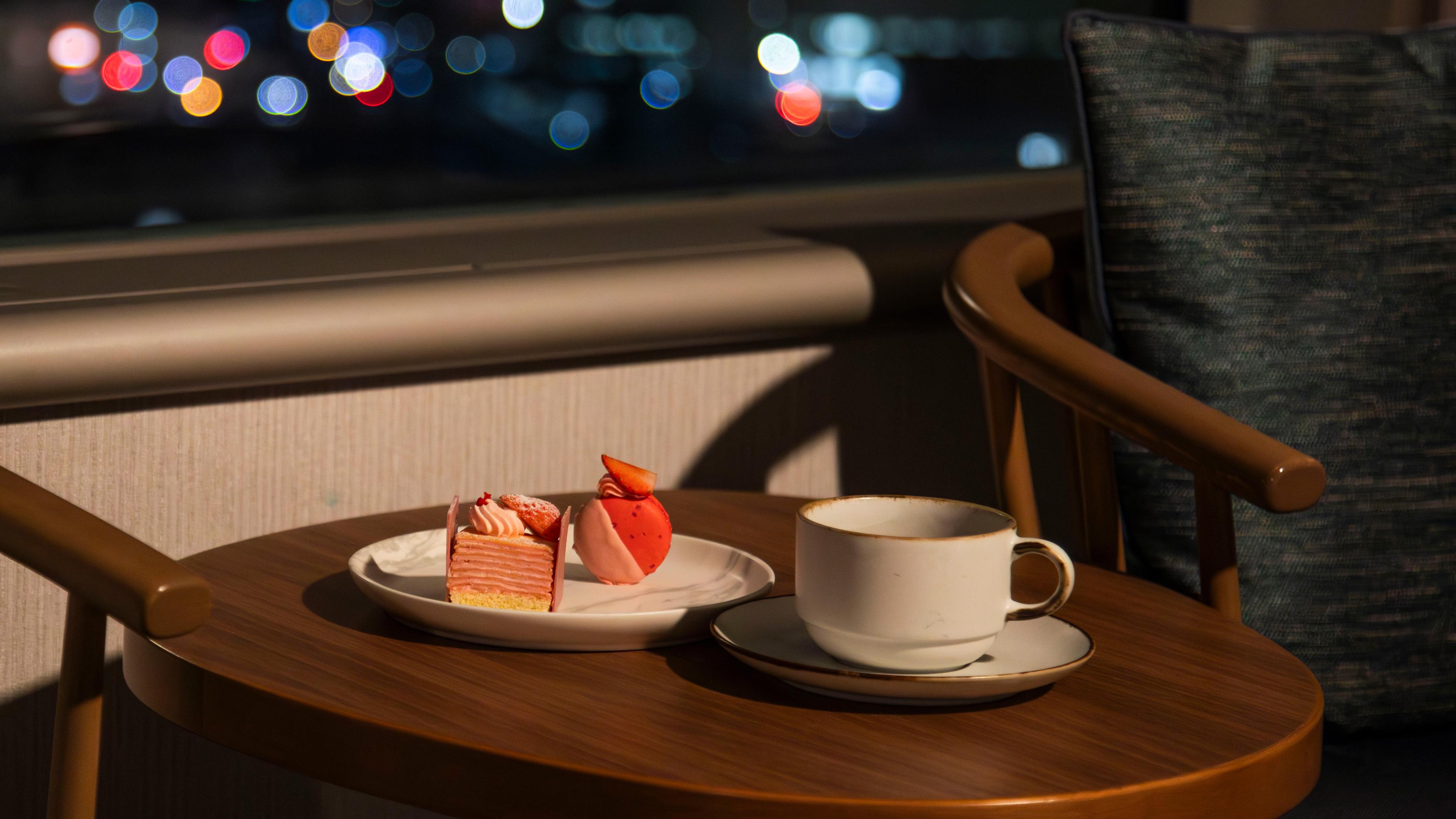 札幌プリンスホテル特製ウェルカムスイーツを冷蔵庫にご用意しております。※写真はイメージです