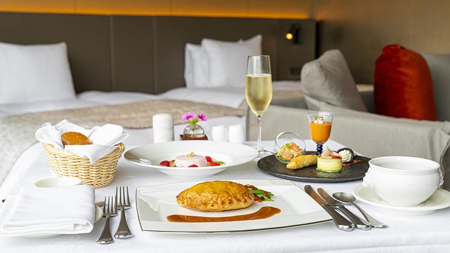 【in room Dining】