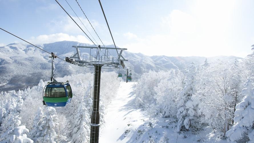ゴンドラ雪景色