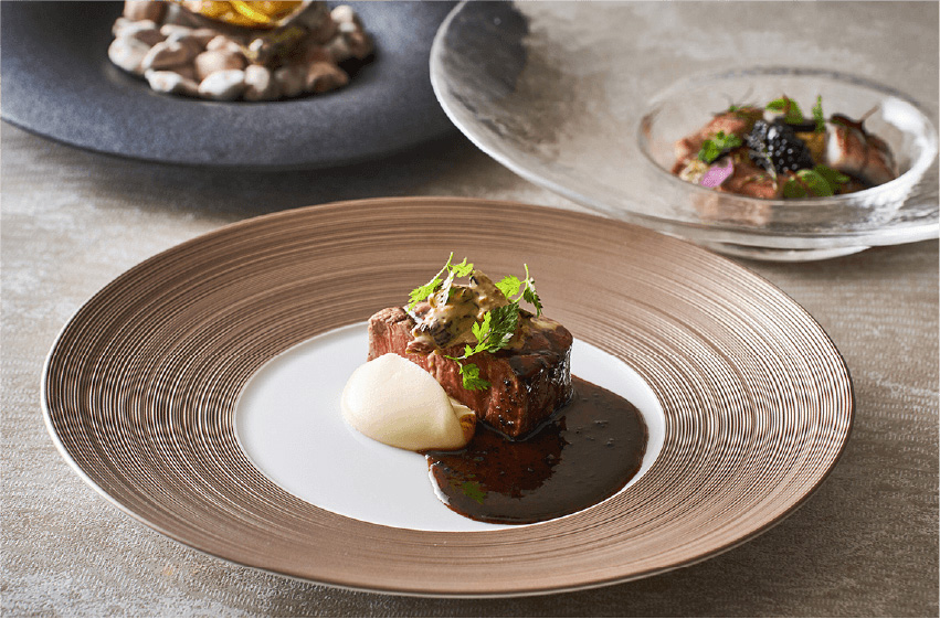 DINING & BAR TABLE 9 TOKYO