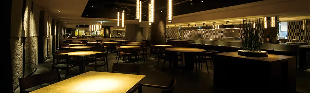 お食事、お酒、音楽が融合したおとなが遊べるモダンビストロ