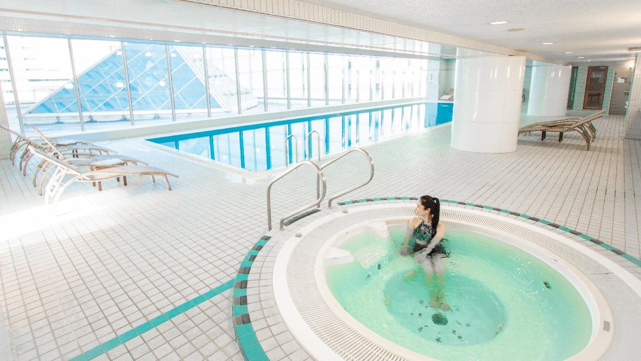 室内プール