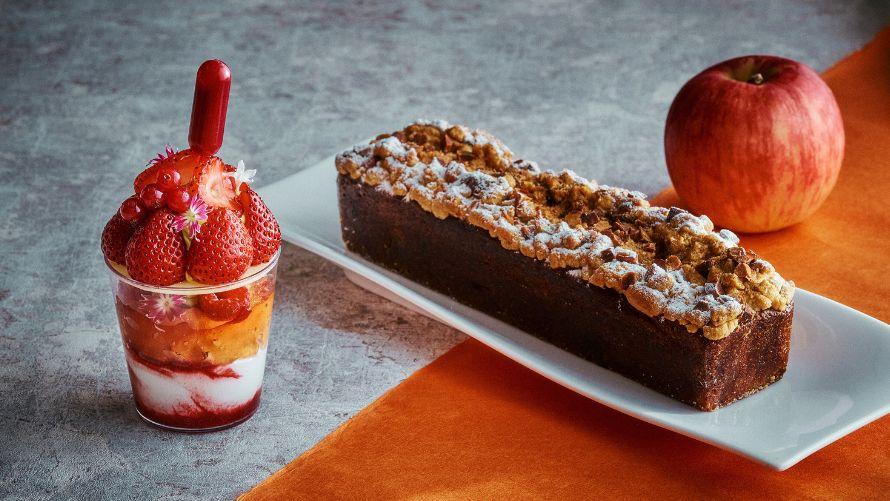 いちごのヴェリーヌとリンゴのパウンドケーキ