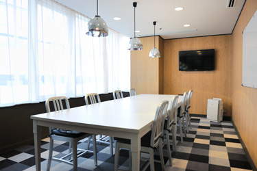 Meeting Room N2ミーティングルーム N2