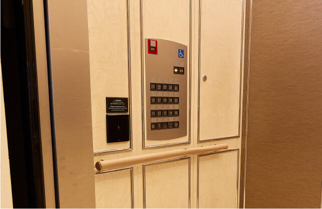 エレベータのボタン