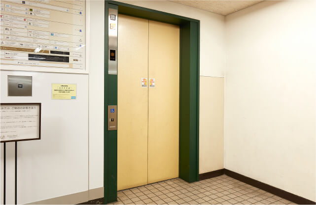 車椅子に対応したエレベータについて