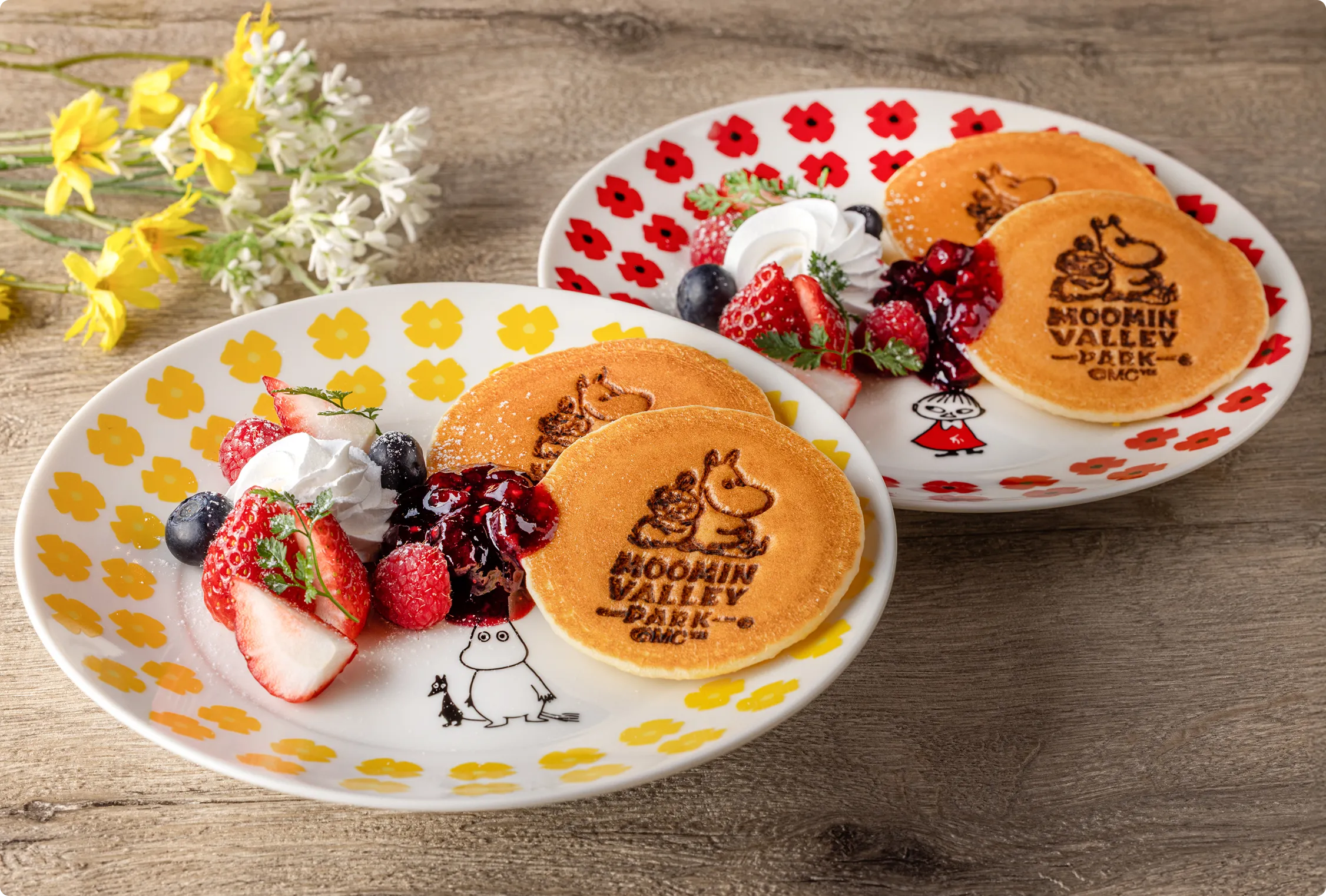 ムーミンバレーパークのロゴ入りパンケーキ