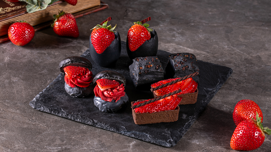 Strawberry Afternoon Tea Black×Red