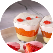 ピスタチオパンナコッタ苺のソース