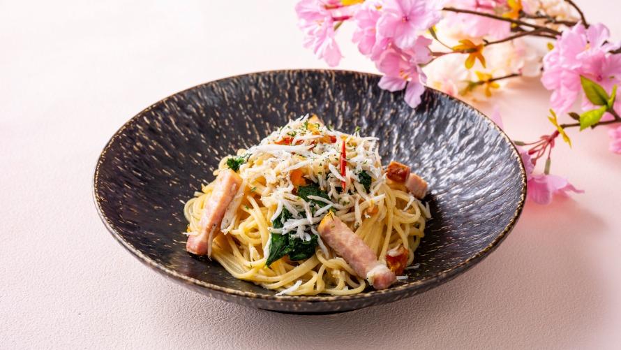 ラウンジ もみじ