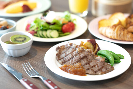 ブッフェダイニング ケッヘル (2F)