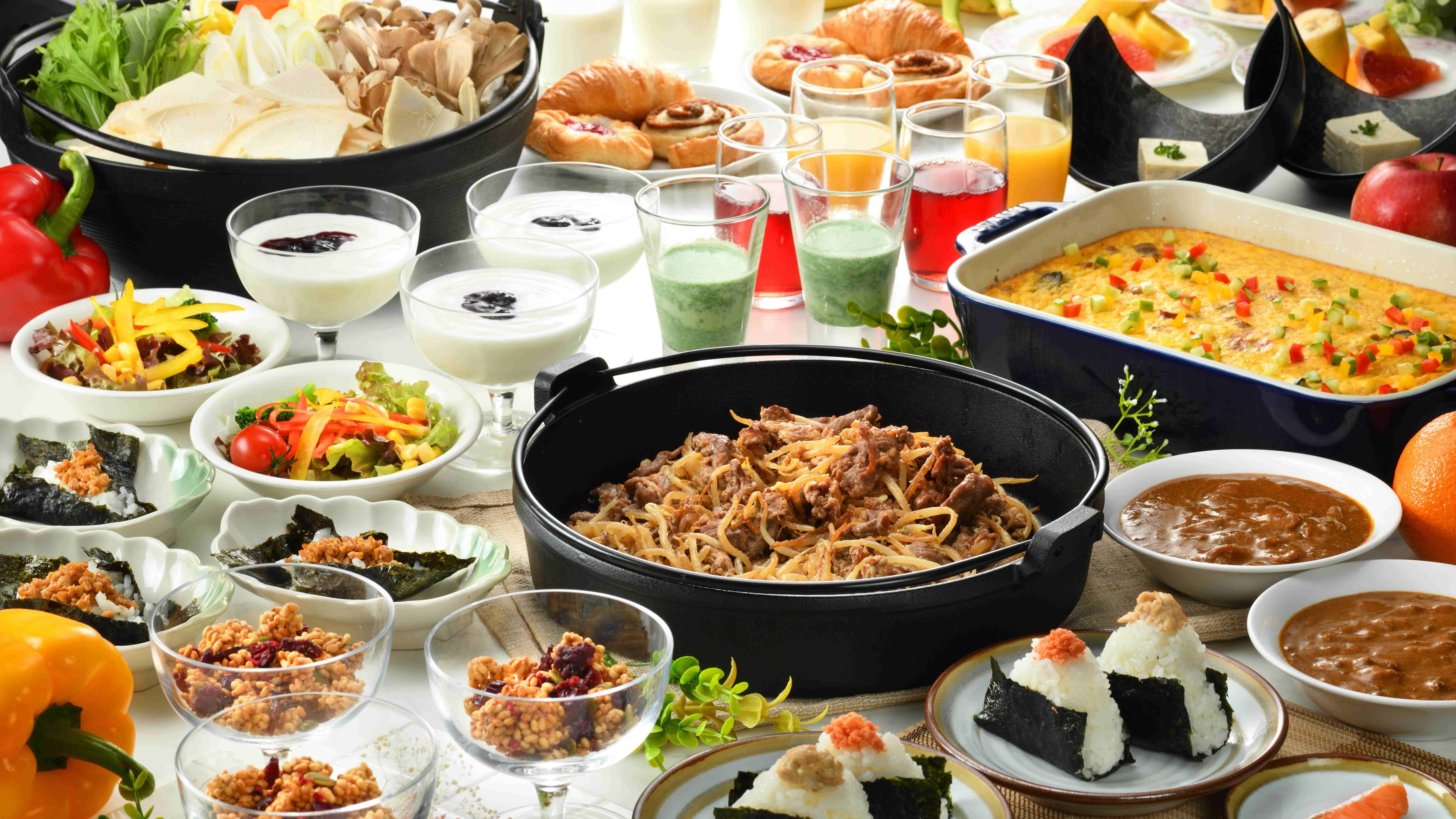 ＜朝食＞和・洋 ブッフェ｜プリンスルーム