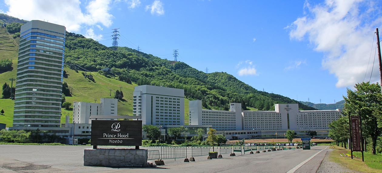 苗場プリンスホテルかぐら春スキーパック販売中！イメージ