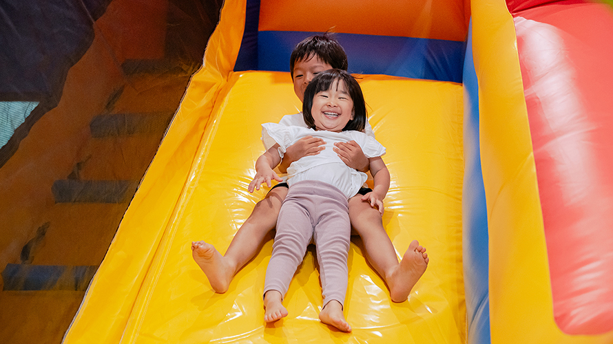 Exciting Air Play Zone