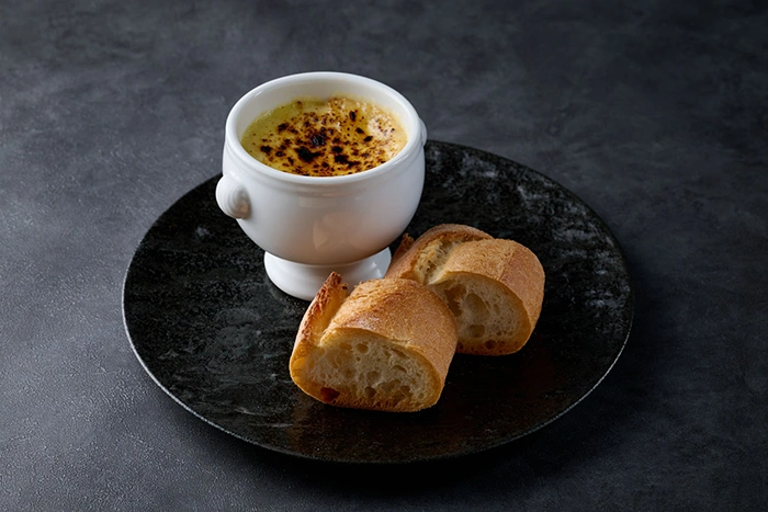 [早川アキ]オニオングラタンスープ