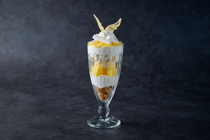 [天使の悪魔]キャラメルバニラアイスのホワイトパフェ