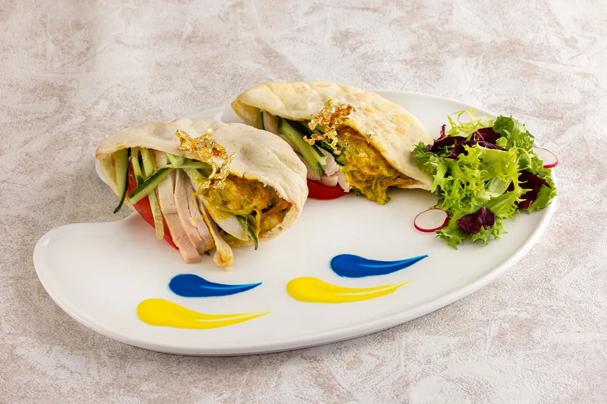 ラム肉のピタパンサンド