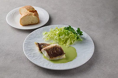 山口の白身魚の抹茶ソース