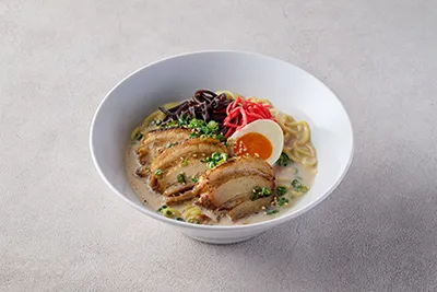 東峰も大好き！濃厚豚骨ラーメン 厚チャーシューのせ