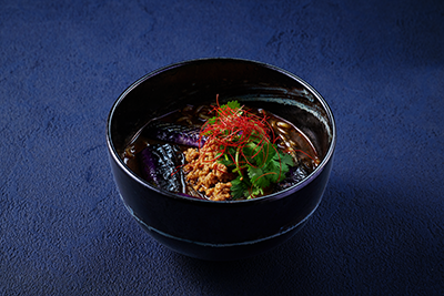 紫なすの黒胡麻担々麺